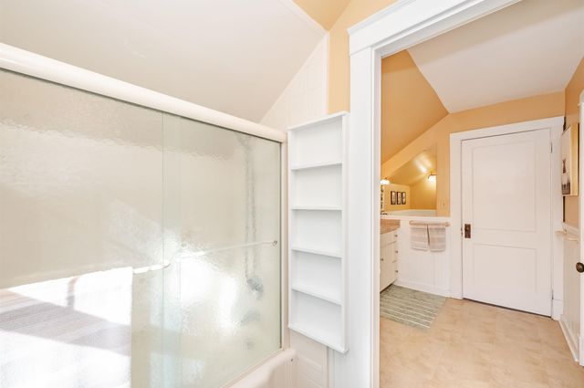 44 N Adams Street, Manchester, NH 03104