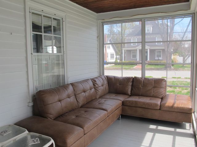 44 N Adams Street, Manchester, NH 03104