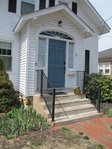 44 N Adams Street, Manchester, NH 03104