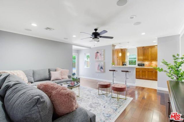 4240 Matilija Avenue, Sherman Oaks, CA 91423