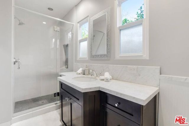 4240 Matilija Avenue, Sherman Oaks, CA 91423