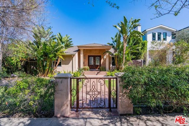 4240 Matilija Avenue, Sherman Oaks, CA 91423