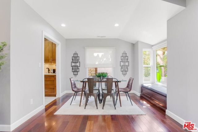 4240 Matilija Avenue, Sherman Oaks, CA 91423