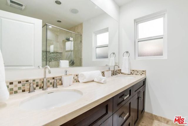 4240 Matilija Avenue, Sherman Oaks, CA 91423
