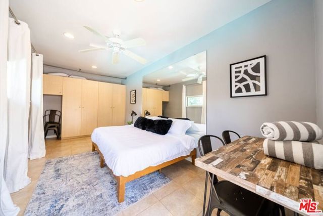 4240 Matilija Avenue, Sherman Oaks, CA 91423