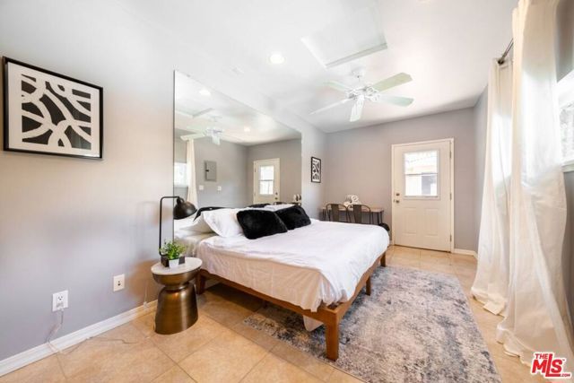 4240 Matilija Avenue, Sherman Oaks, CA 91423