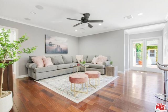 4240 Matilija Avenue, Sherman Oaks, CA 91423