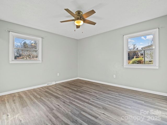 143 Morgan Road, Hendersonville, NC 28739