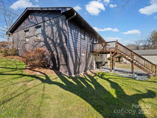 143 Morgan Road, Hendersonville, NC 28739