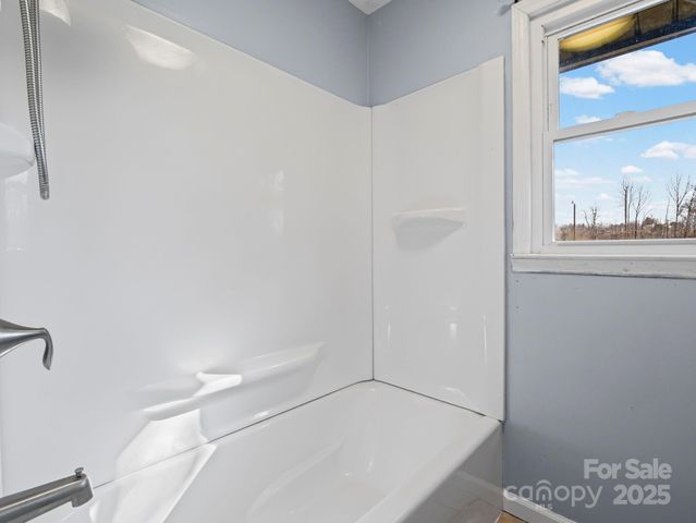 143 Morgan Road, Hendersonville, NC 28739