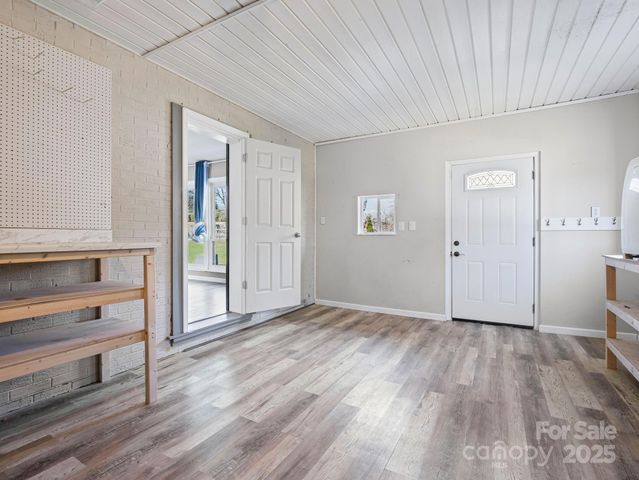 143 Morgan Road, Hendersonville, NC 28739