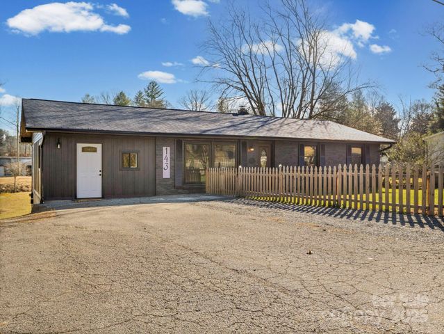 143 Morgan Road, Hendersonville, NC 28739