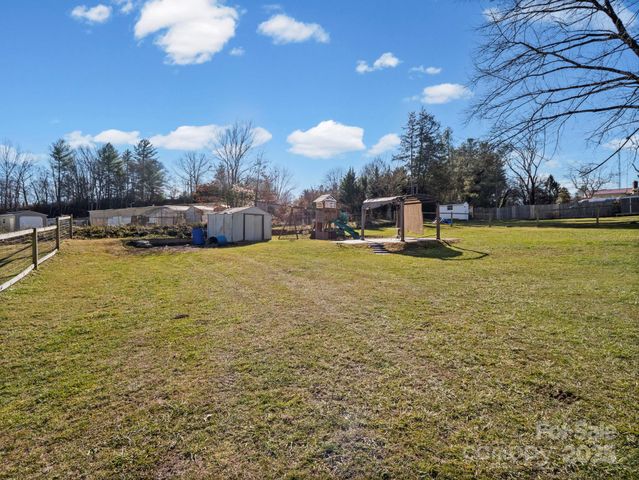 143 Morgan Road, Hendersonville, NC 28739