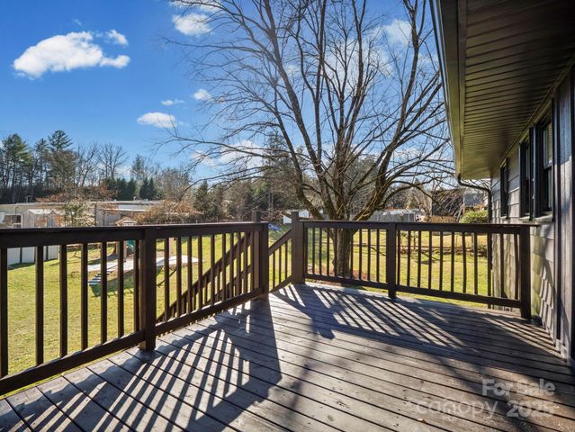 143 Morgan Road, Hendersonville, NC 28739