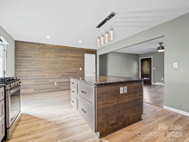 143 Morgan Road, Hendersonville, NC 28739