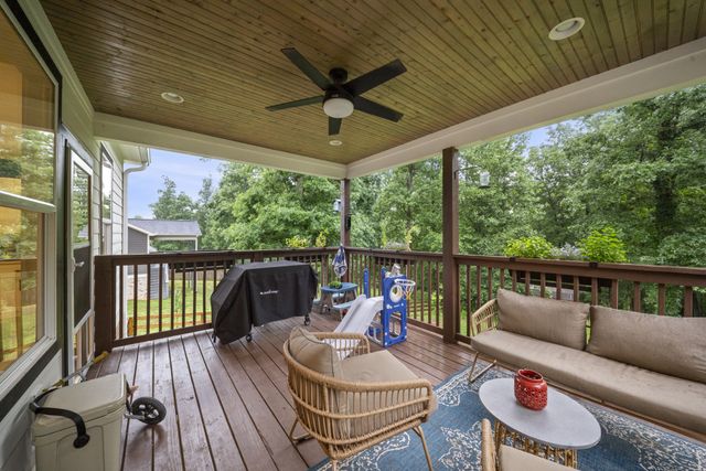 212 Cherokee Dr, White Bluff, TN 37187