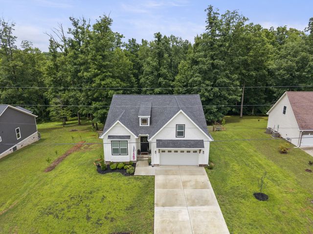 212 Cherokee Dr, White Bluff, TN 37187