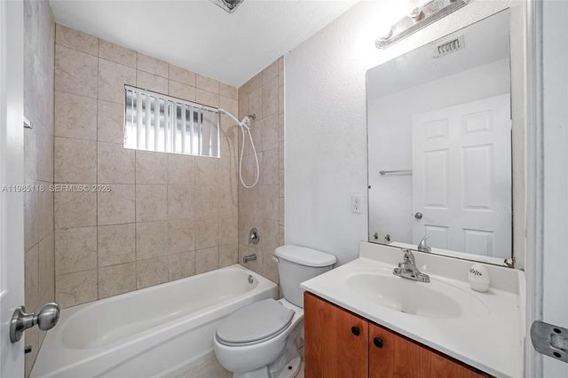 12418 SW 230th St, Miami, FL 33170