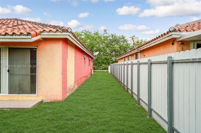 12418 SW 230th St, Miami, FL 33170