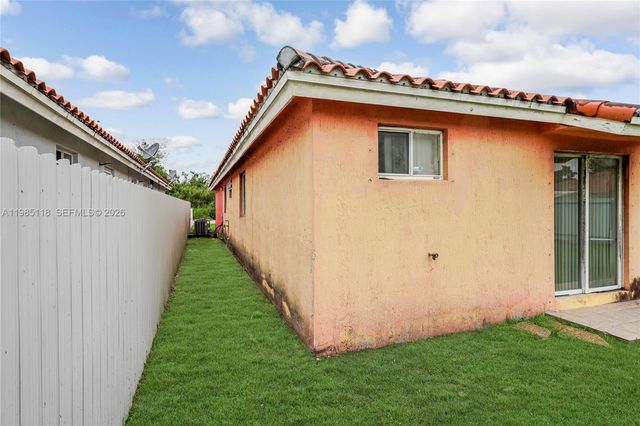 12418 SW 230th St, Miami, FL 33170