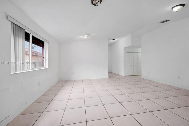 12418 SW 230th St, Miami, FL 33170