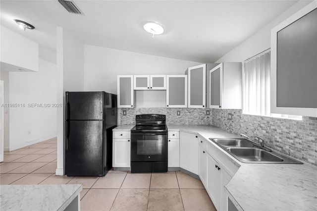 12418 SW 230th St, Miami, FL 33170