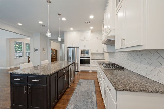 8044 Sarahville Drive, Dallas, TX 75252