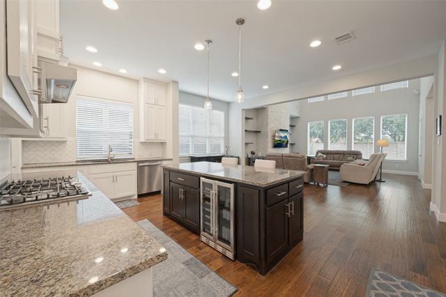 8044 Sarahville Drive, Dallas, TX 75252