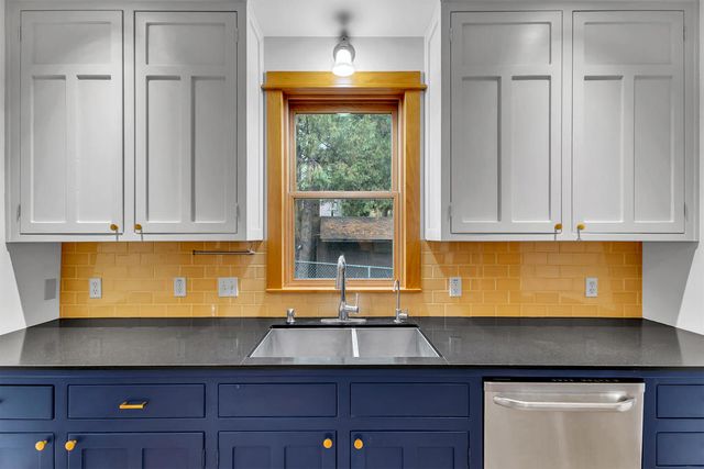 53300 Meadow Drive, Idyllwild, CA 92549