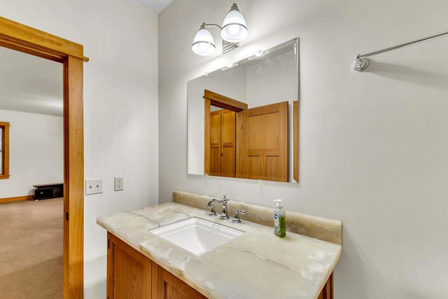 53300 Meadow Drive, Idyllwild, CA 92549