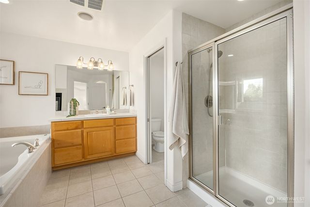 9021 Sand Point Way NE, Seattle, WA 98115