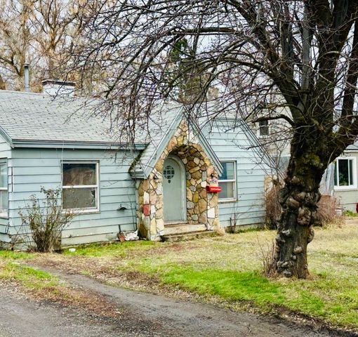 4634 Cannon Avenue, Klamath Falls, OR 97603