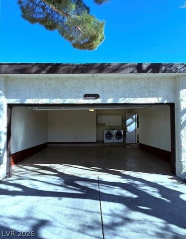 3058 Conquista Ct, Las Vegas, NV 89121