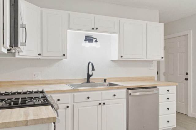 1628 E Brower Street, Springfield, MO 65802