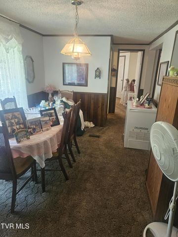 3665 Reeds Valley Road, Castlewood, VA 24224