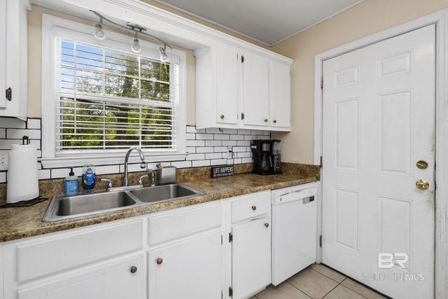 202 Morgan Avenue, Mobile, AL 36606