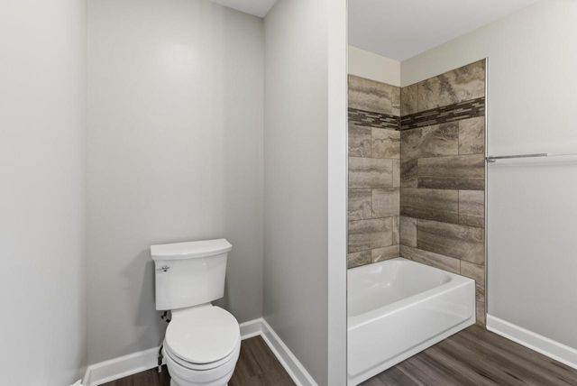 6818 Maple TERRACE, Wauwatosa, WI 53213