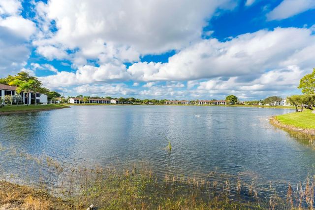 210 Lake Pointe Drive 103, Oakland Park, FL 33309