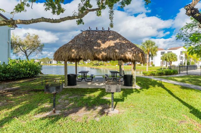 210 Lake Pointe Drive 103, Oakland Park, FL 33309