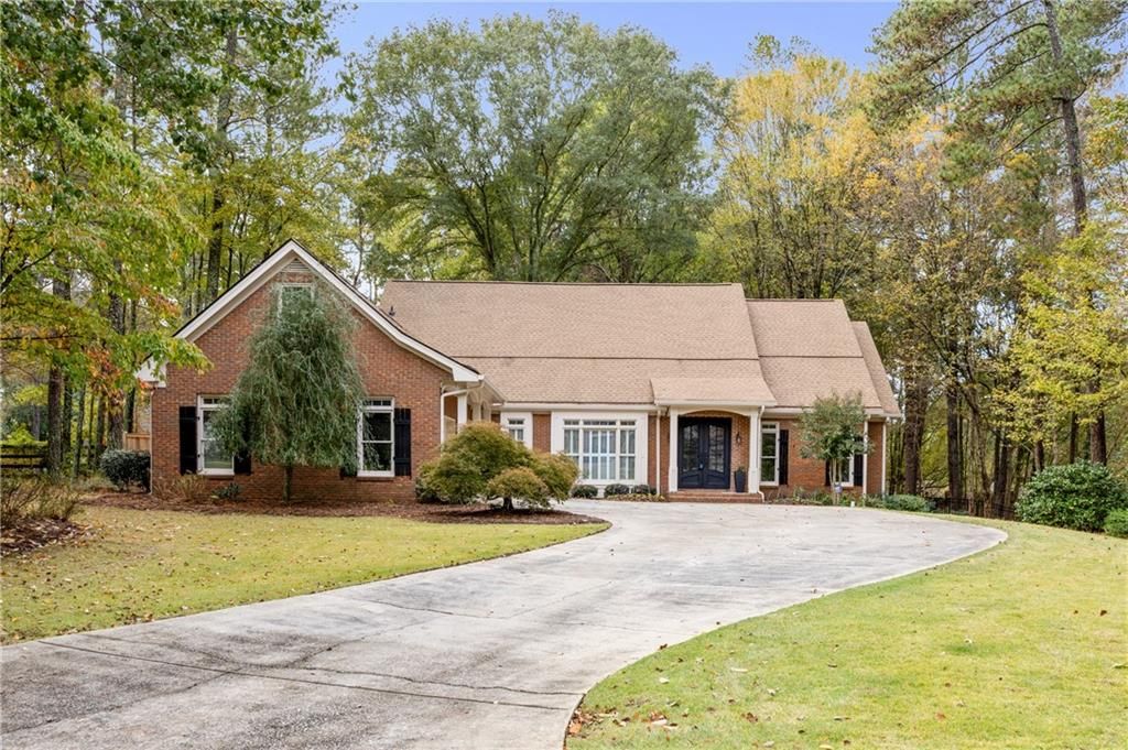 8900 River Trace Drive, Johns Creek, GA 30097