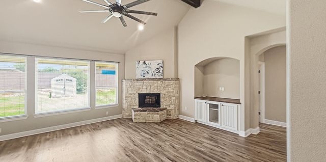 608 Donna Circle, Granbury, TX 76049
