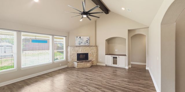 608 Donna Circle, Granbury, TX 76049