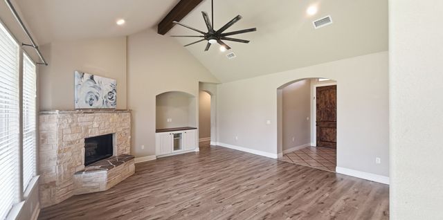 608 Donna Circle, Granbury, TX 76049