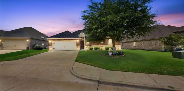 608 Donna Circle, Granbury, TX 76049