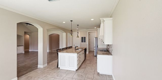 608 Donna Circle, Granbury, TX 76049
