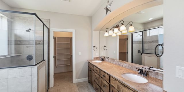 608 Donna Circle, Granbury, TX 76049