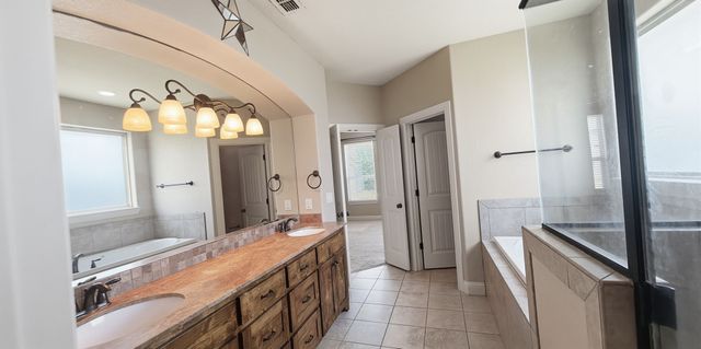 608 Donna Circle, Granbury, TX 76049