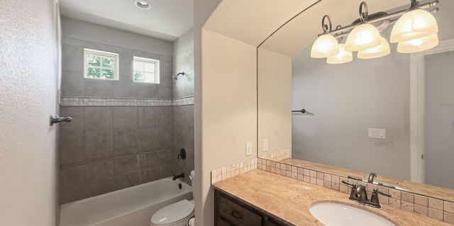 608 Donna Circle, Granbury, TX 76049