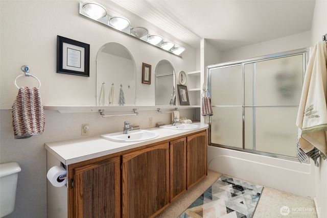 65 Wilderness Road, Oakville, WA 98568