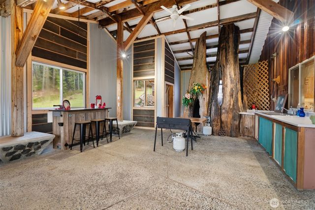 65 Wilderness Road, Oakville, WA 98568